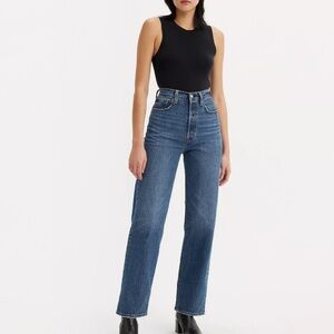 Levi’s Ribcage straight ankle medium/dark wash jean